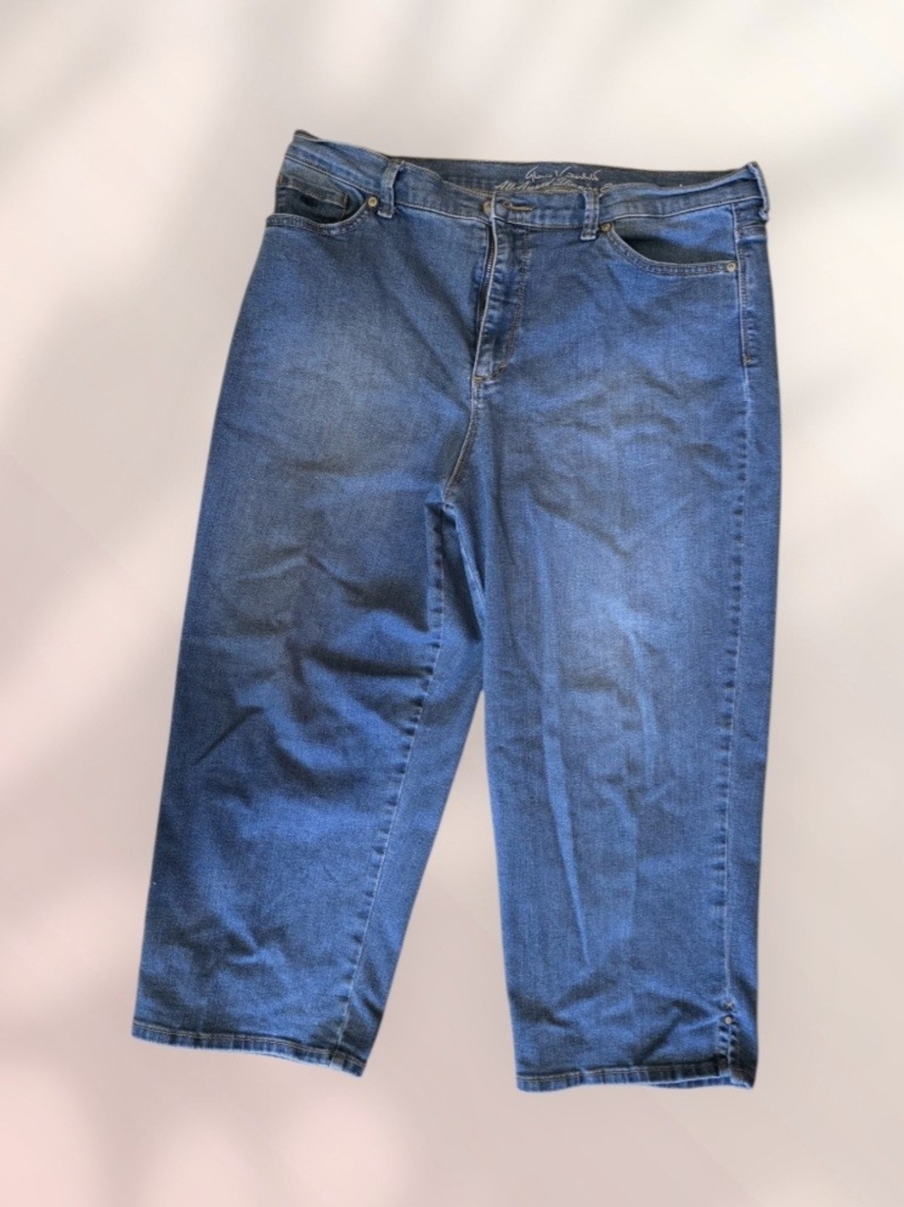 👖 Gloria Vanderbilt Relaxed Fit Blue Jean Capris